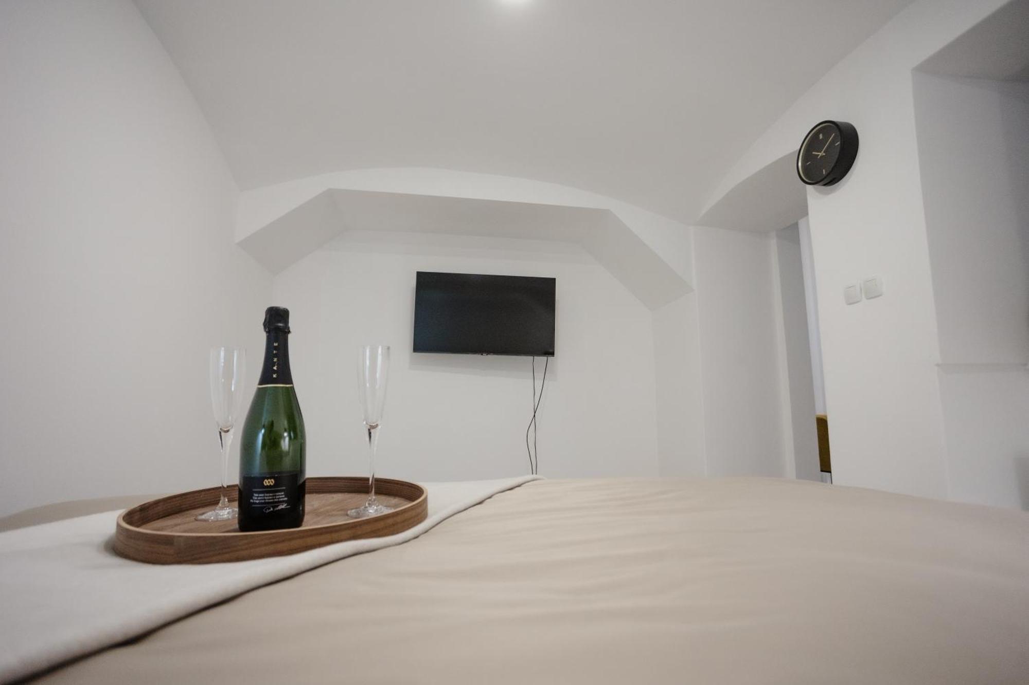 Amore Luxury Apartment Загреб Екстер'єр фото